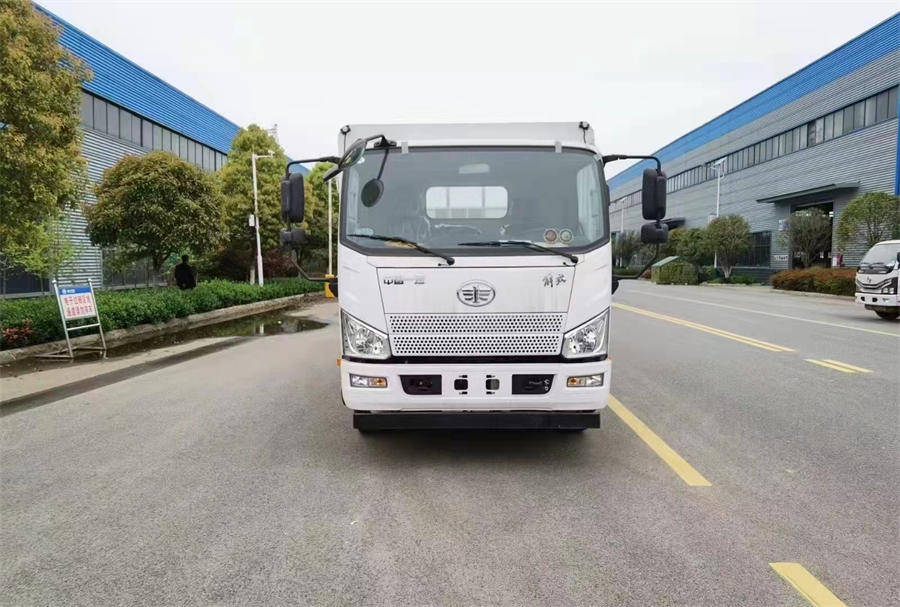 5米2解放J6F爆破器材运输车