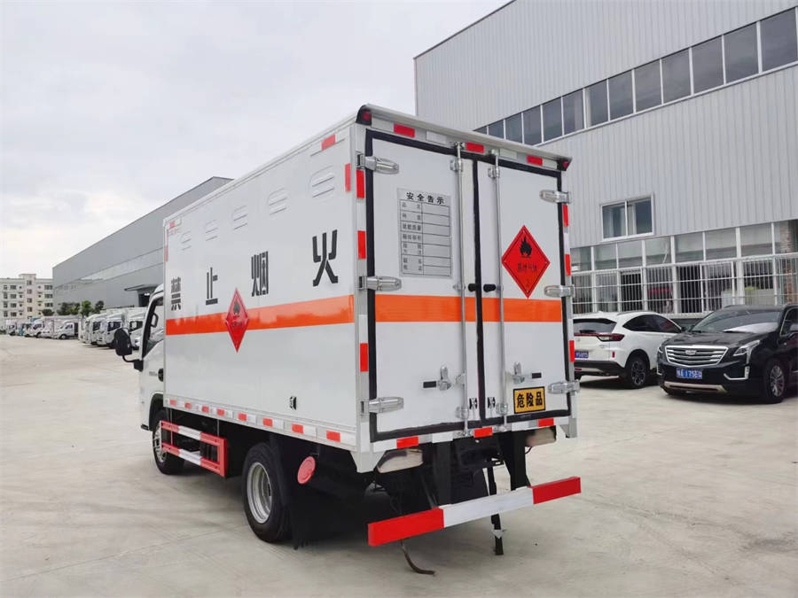 3米4跃进（蓝牌）气体厢式运输车