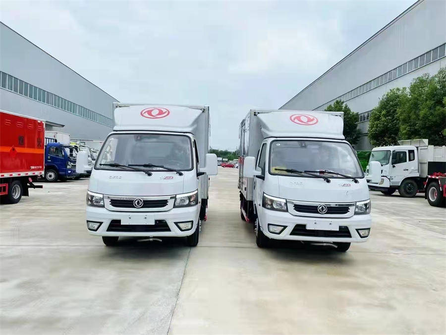 3米4东风途逸（蓝牌）气体厢式运输车