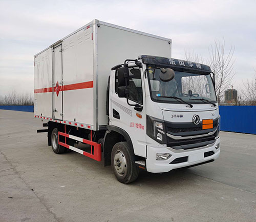 顺风智造牌SFZ5126XRQE6型易燃气体厢式运输车